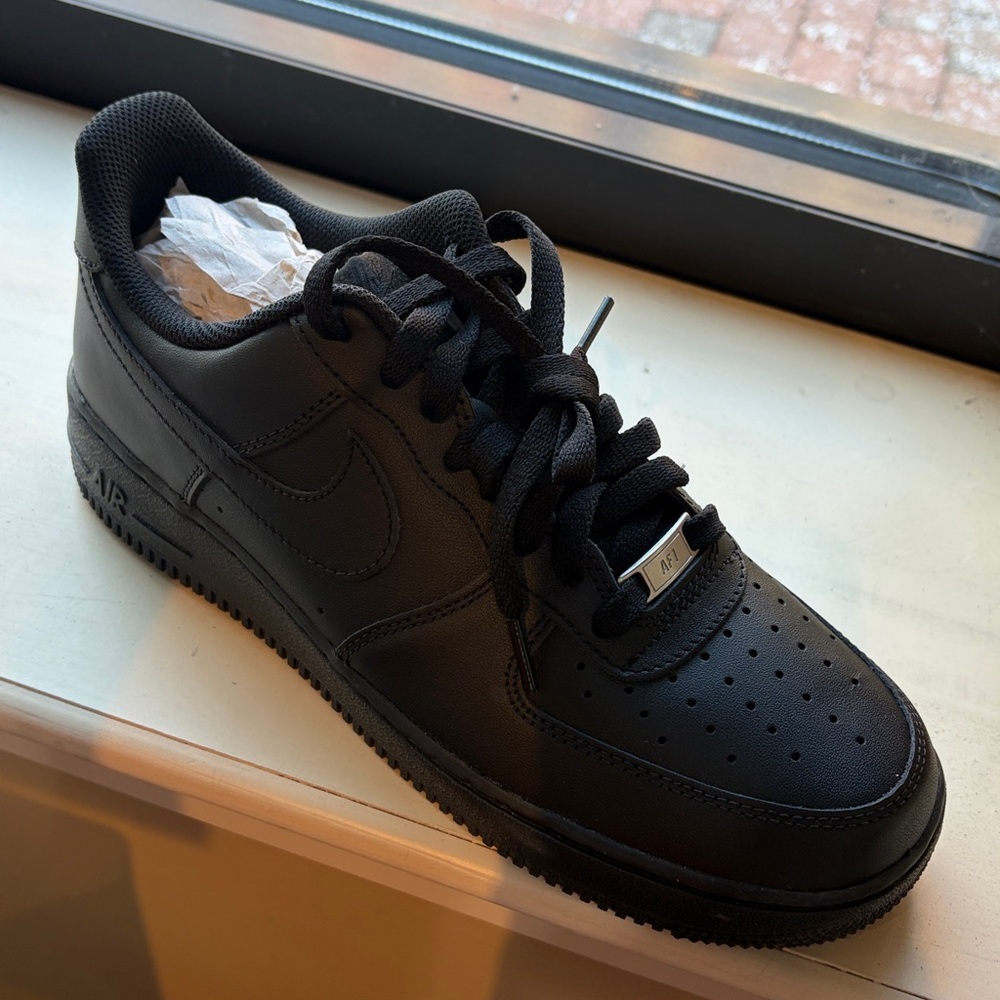 Men’s Nike Air Force 1 ‘07 - Low - Black - Picture 2 of 4